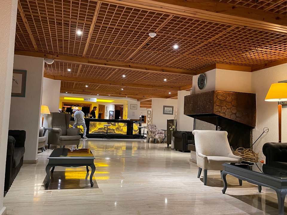 Lobby Montana Pine Resort