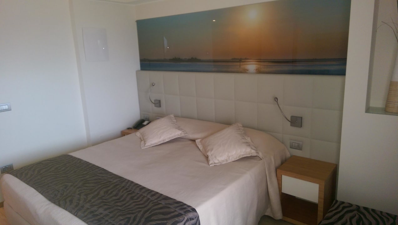 Bett Laguna Park Hotel
