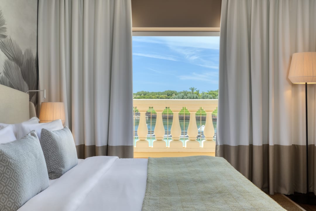 Zimmer Domes Lake Algarve, Autograph Collection