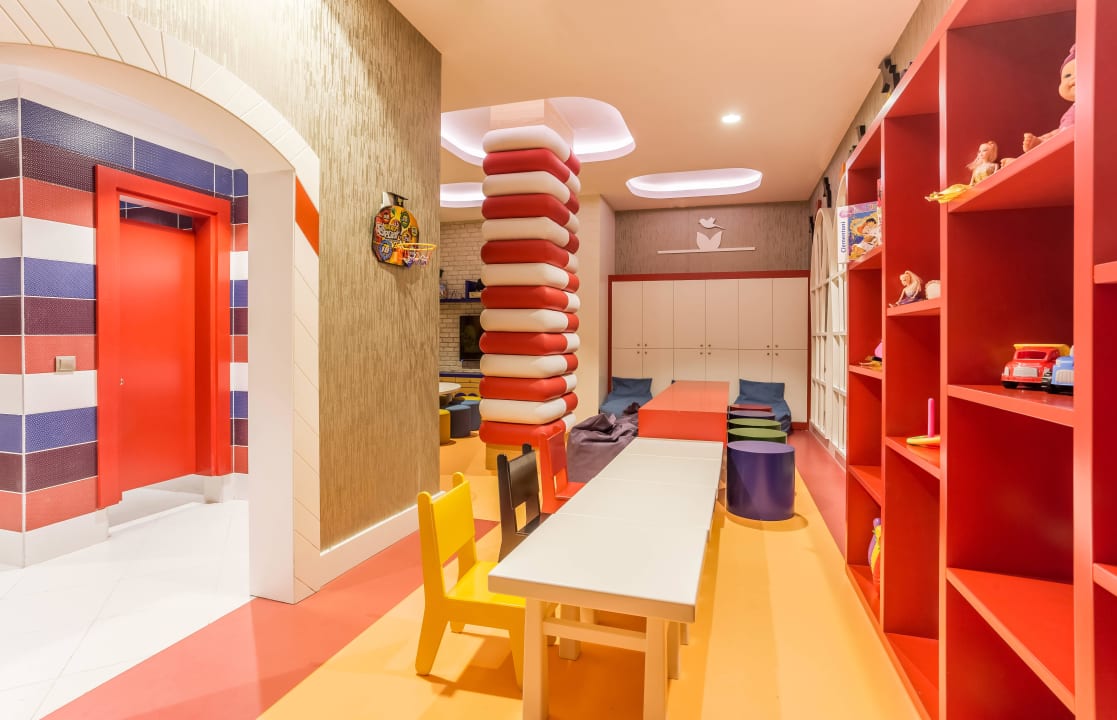 Kinderclub Mary Hotel Side