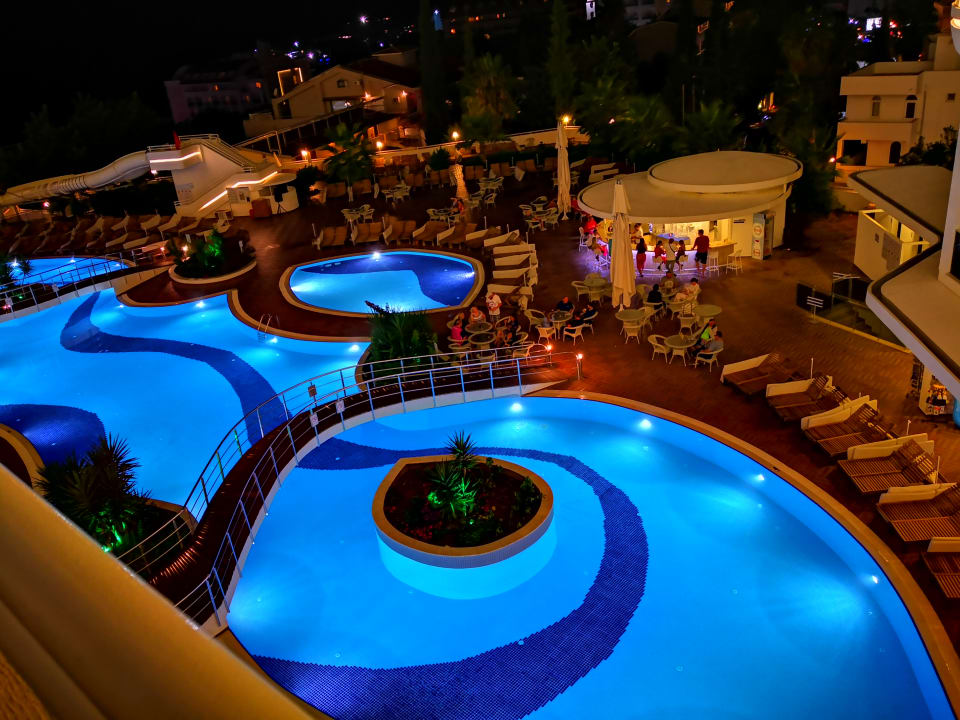 Pool Laguna Beach Alya Resort & Spa Hotel