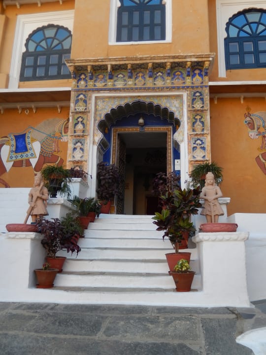Sosntiges Hotel Deogarh Mahal