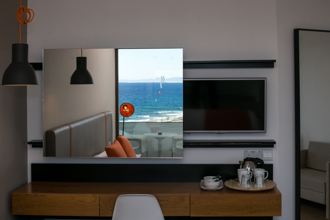 Zimmer Crystal Springs Beach Hotel