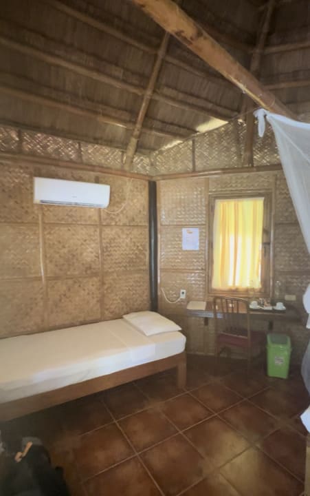 Zimmer Cashew Grove Beach Resort