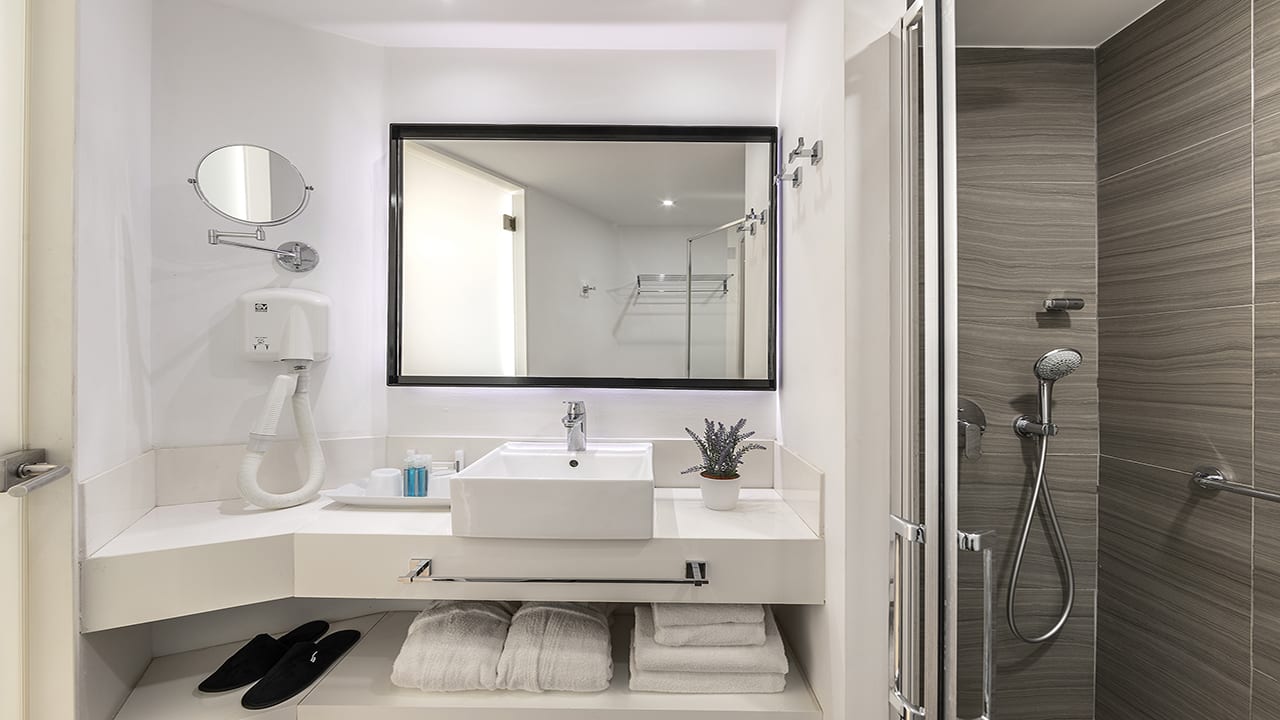 Zimmer Crystal Springs Beach Hotel