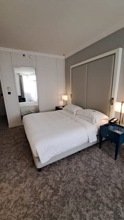 Zimmer Beach Rotana