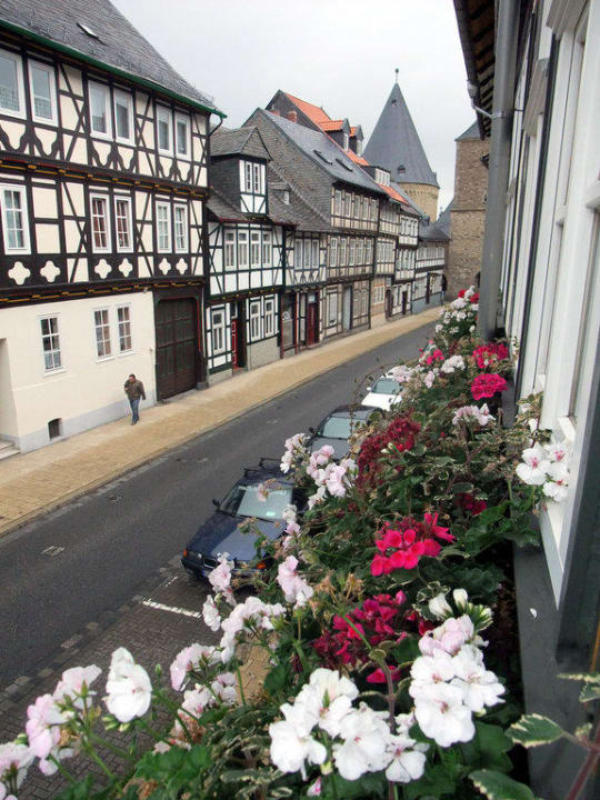Blick zum Stadttor Hotel Goldene Krone