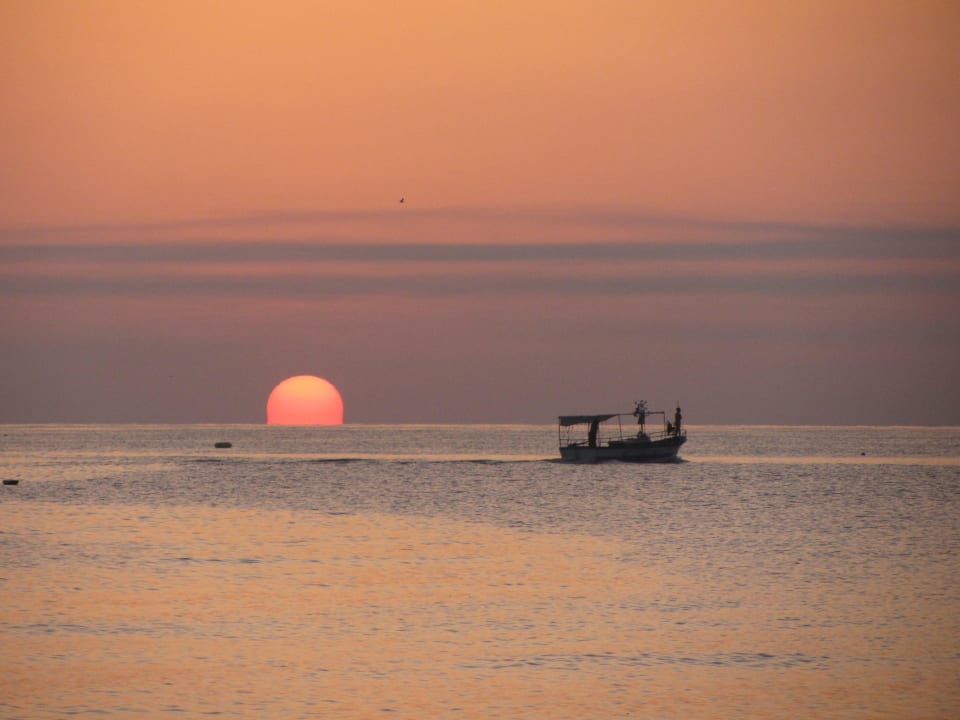 Sonnenaufgang Houda Beach! Houda Golf & Beach Club