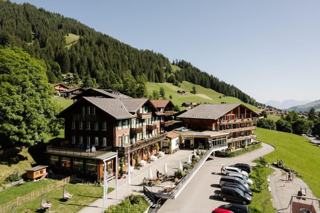 Außenansicht Hotel Hari im Schlegeli