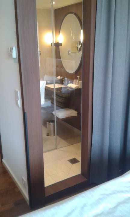 Offene Dusche AMERON Hamburg Hotel Speicherstadt