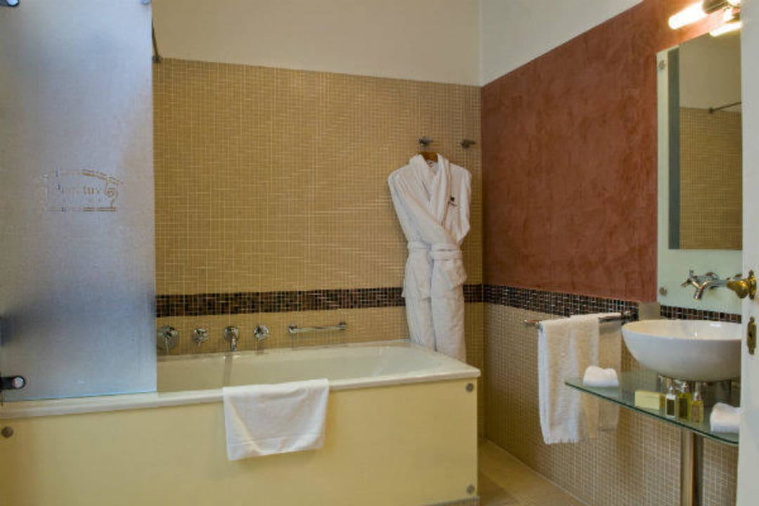 Bathroom The Mozart Prague - Preferred Hotels & Resorts