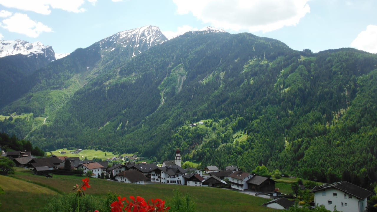 Aussicht vom Balkon - Zimmer zur Talseite Hotel Alpenfriede