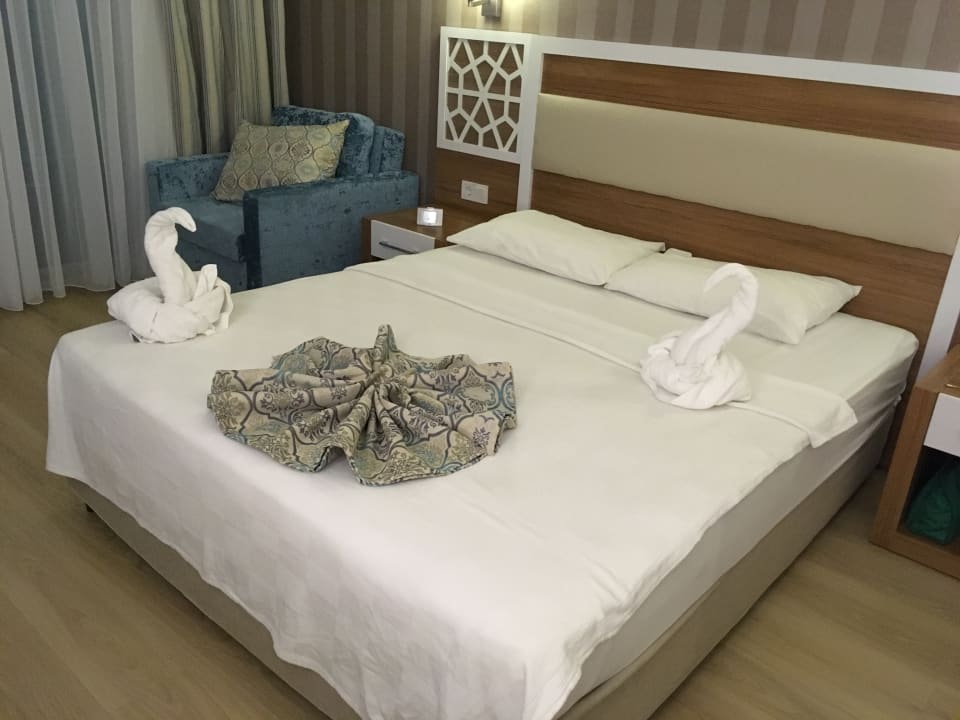Zimmer Lonicera Resort & Spa Hotel