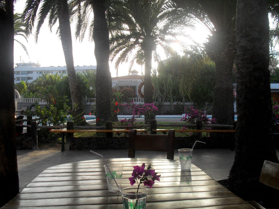 Unser "Stammplatz" am Abend HL Miraflor Suites Hotel