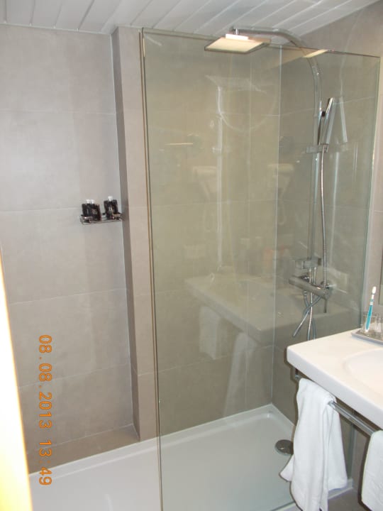 Dusche BG Hotel Caballero