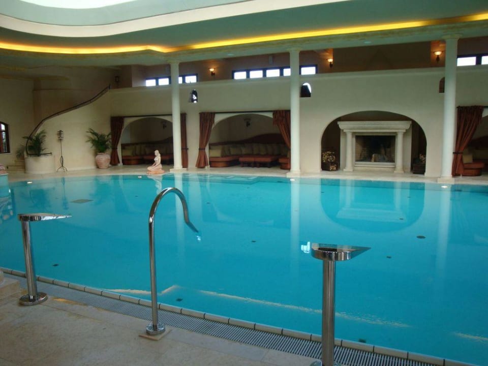 Hotelpool Hotel Yachthafenresidenz Hohe Düne