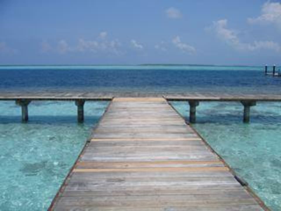 der Weg zum Paradies Hideaway Beach Resort & Spa