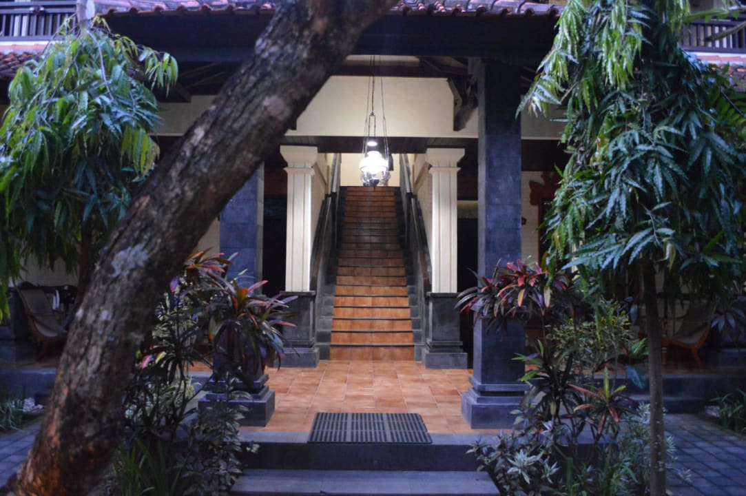 Am Abend Villa Shanti Beach