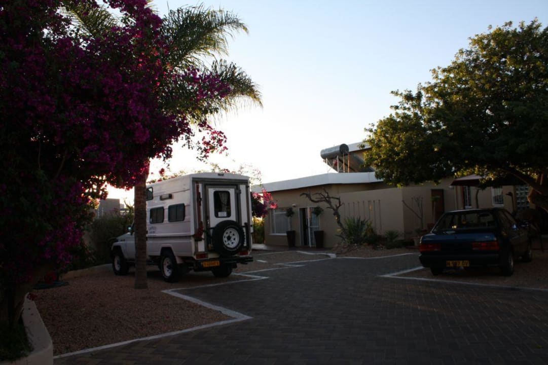 Aussen parkplatz Terra Africa Guesthouse