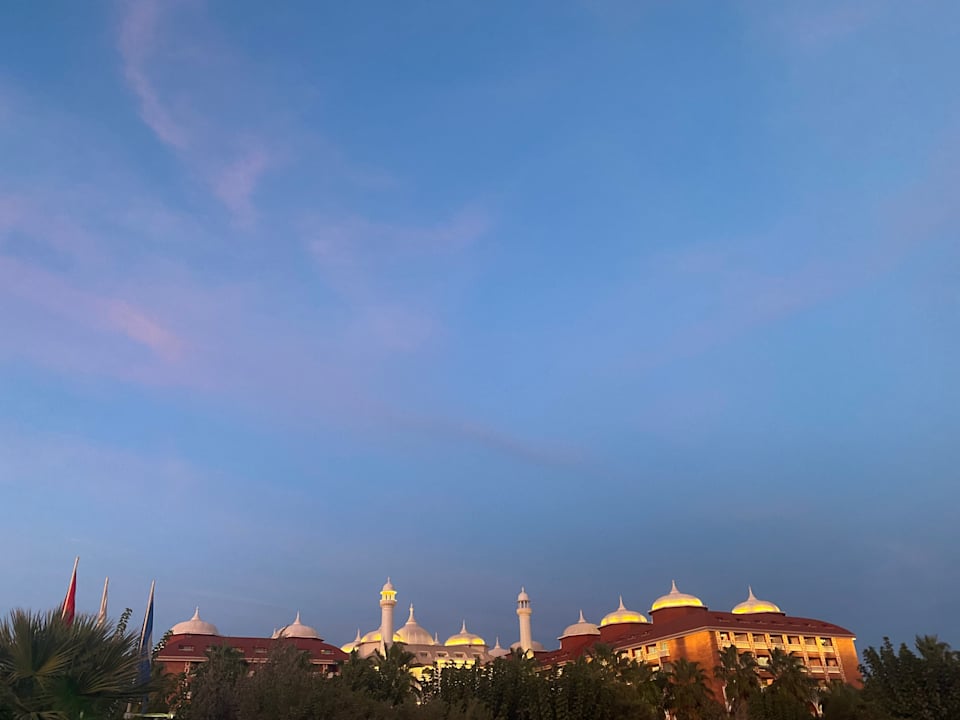 Außenansicht Royal Taj Mahal Hotel