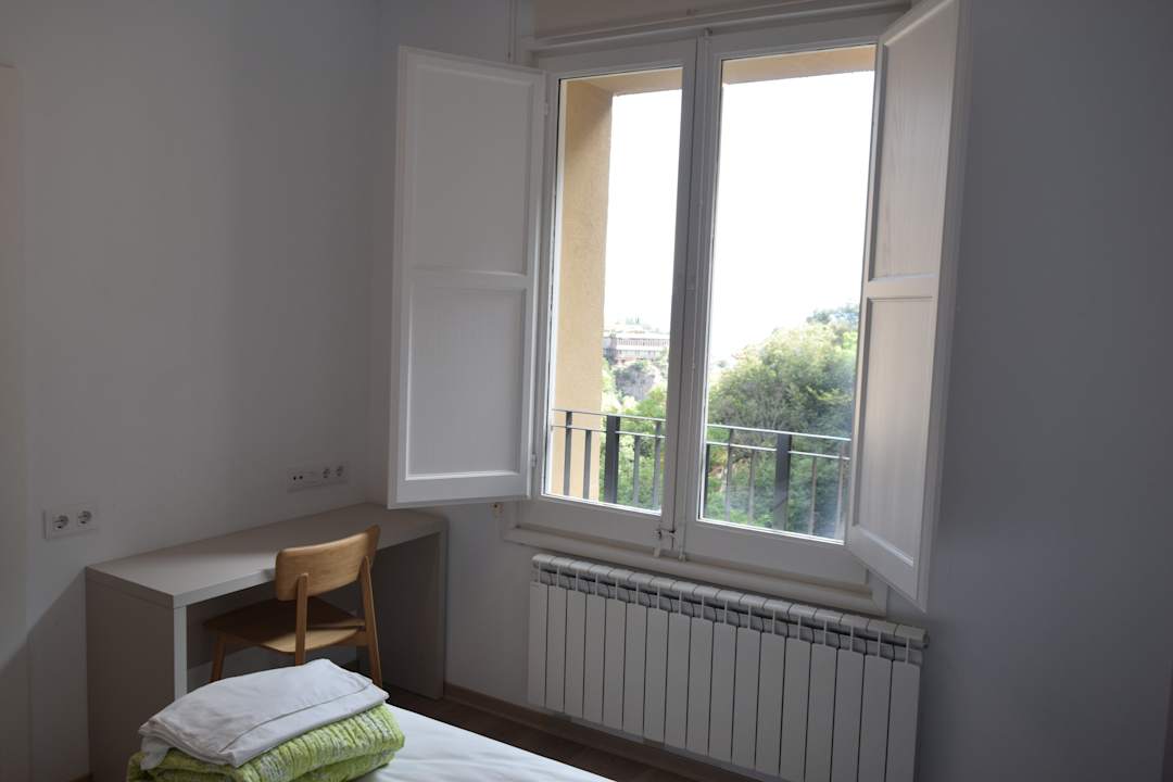 Zimmer Alberg Abat Oliba