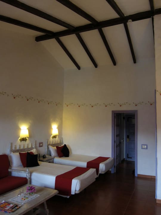 Zimmer in der obersten Etage Hotel Parque Tropical