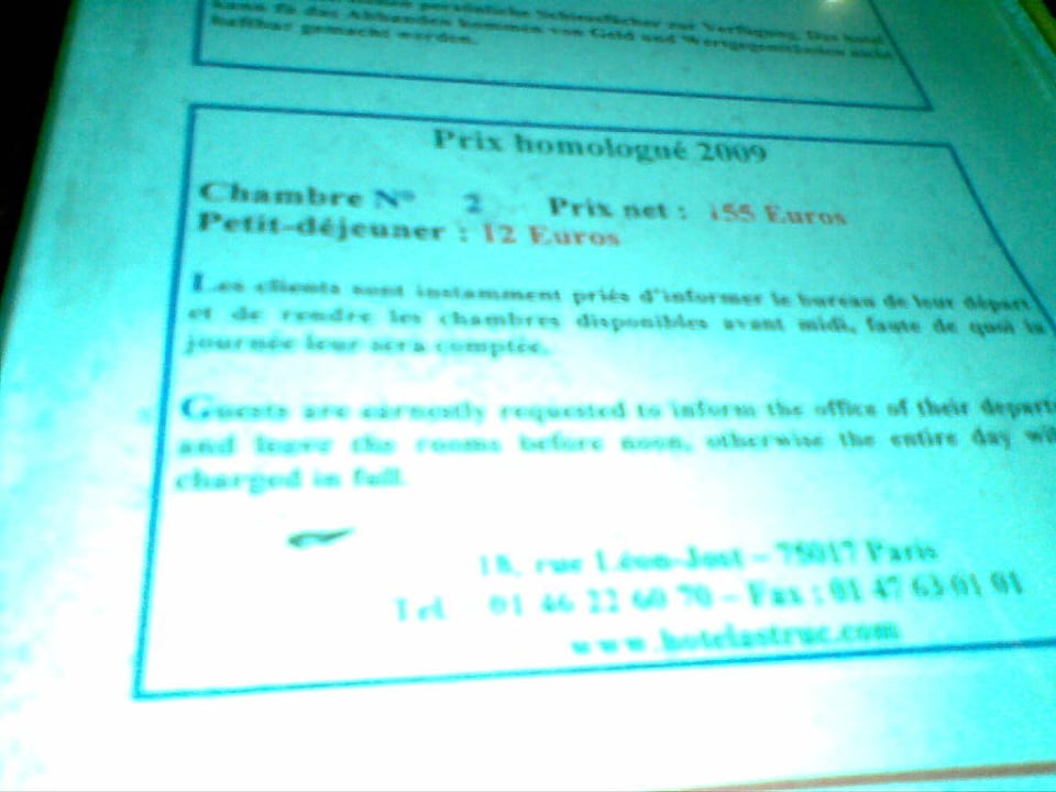 Silberfischchen kein Bindestrich Hotel Noir