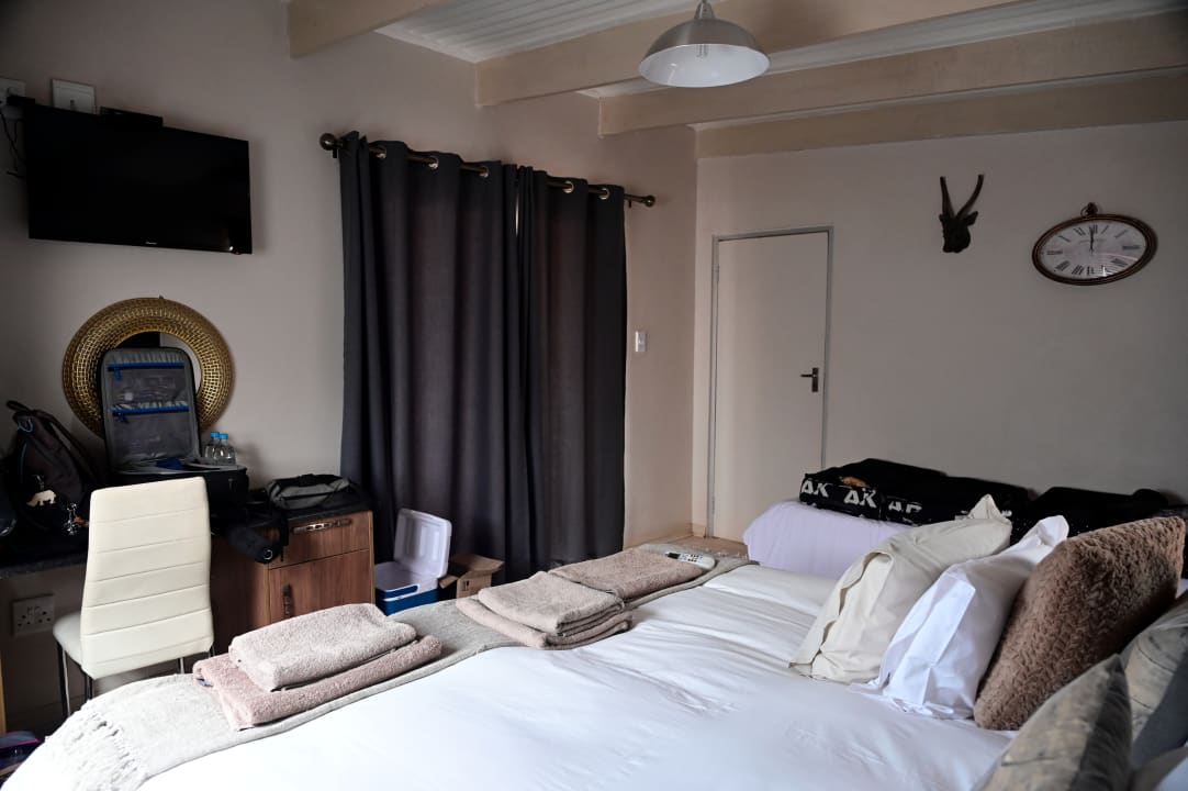 Zimmer Kgalagadi Lodge