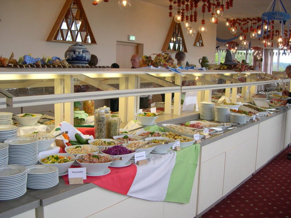Salatbuffet am Abend AHORN Hotel Am Fichtelberg