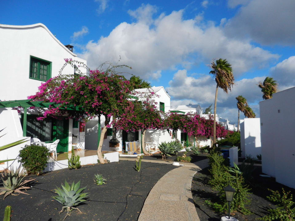 Weg zu unserem Bungalow Hotel Hyde Park Lane