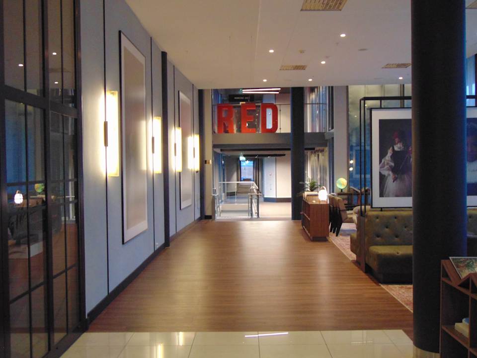 Lobby Radisson RED, Oslo Airport