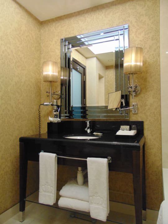 Zimmer Hotel Kings Court