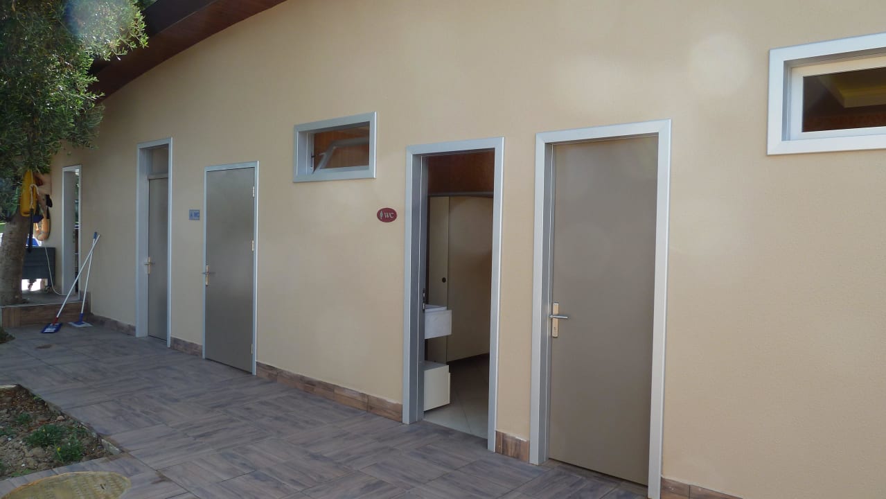 WC (M/W, auch behinderten WC) Hotel Grand Side
