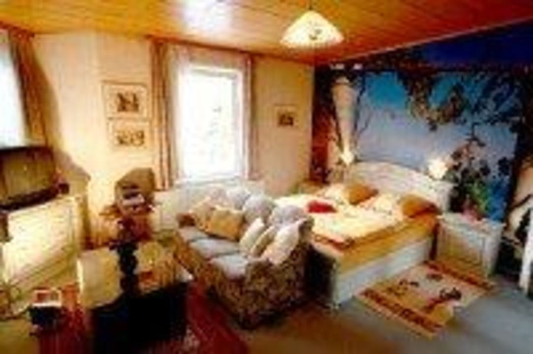Luxuszimmer im Kleopatrastil Hotel Sonnenberg Schloesschen