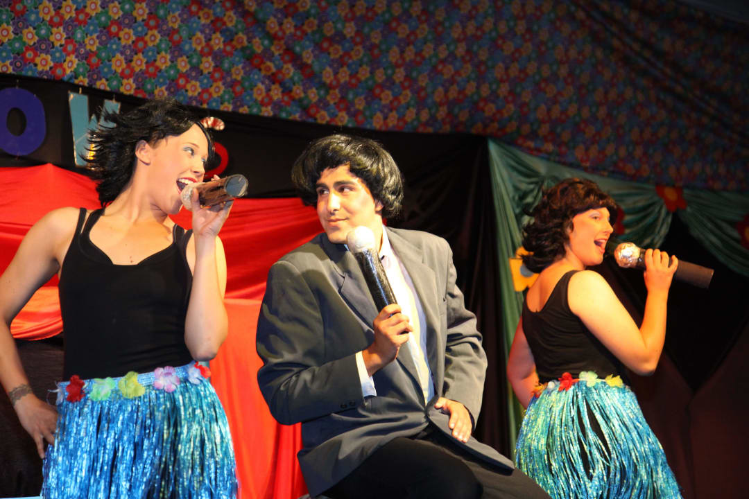 Pia, José und Kim in der "80er Jahre Show" allsun App.-Hotel Orient Beach