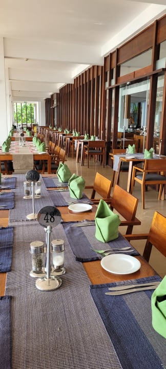 Gastro Pandanus Beach Resort & Spa