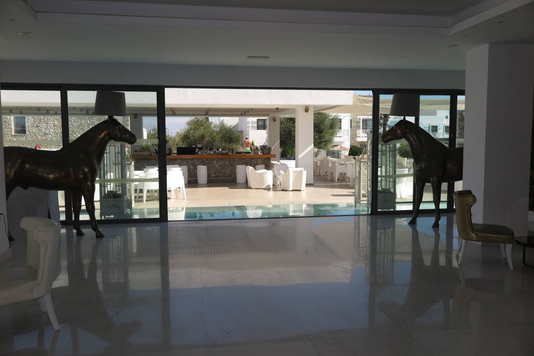 Hotellobby und Poolbar Diamond Deluxe Hotel & SPA