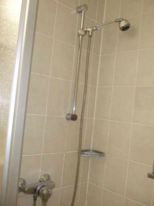 Einzelzimmer 206 - Dusche Hotel Continental