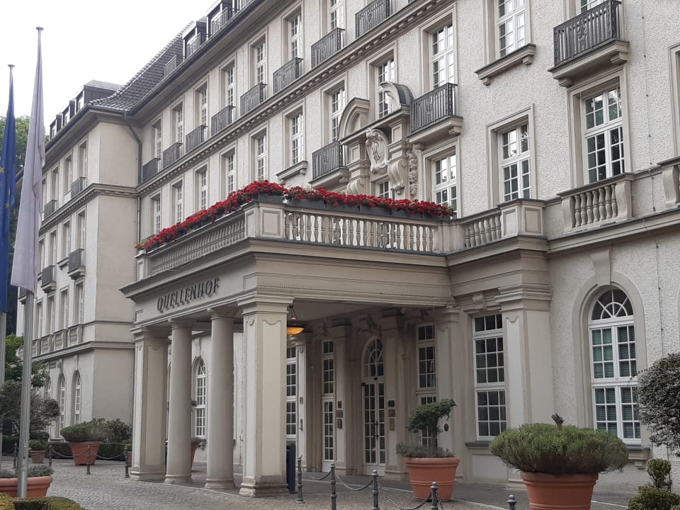 Außenansicht Parkhotel Quellenhof Aachen