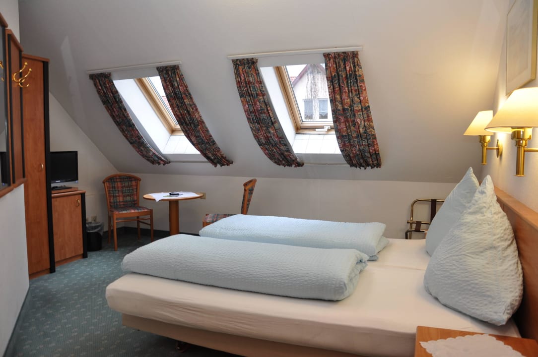 Blick in ein Gästezimmer Pension und Gaststätte Sonnengarten
