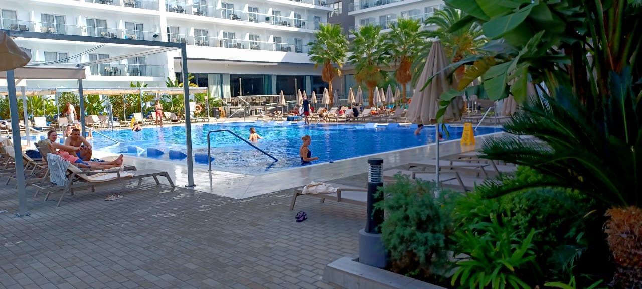 Pool Hotel Riu Playa Park