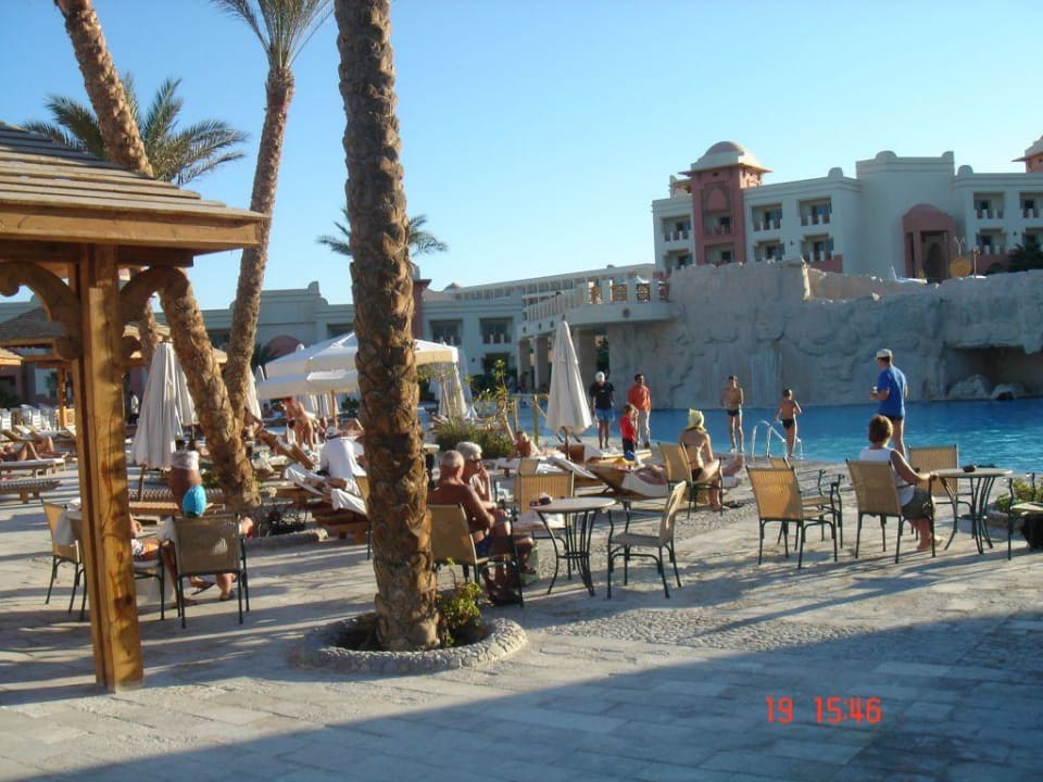 Бассейн Serenity Alpha Beach