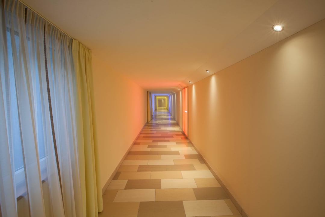 Weg zur Tiefgarage Thermalresort Köck