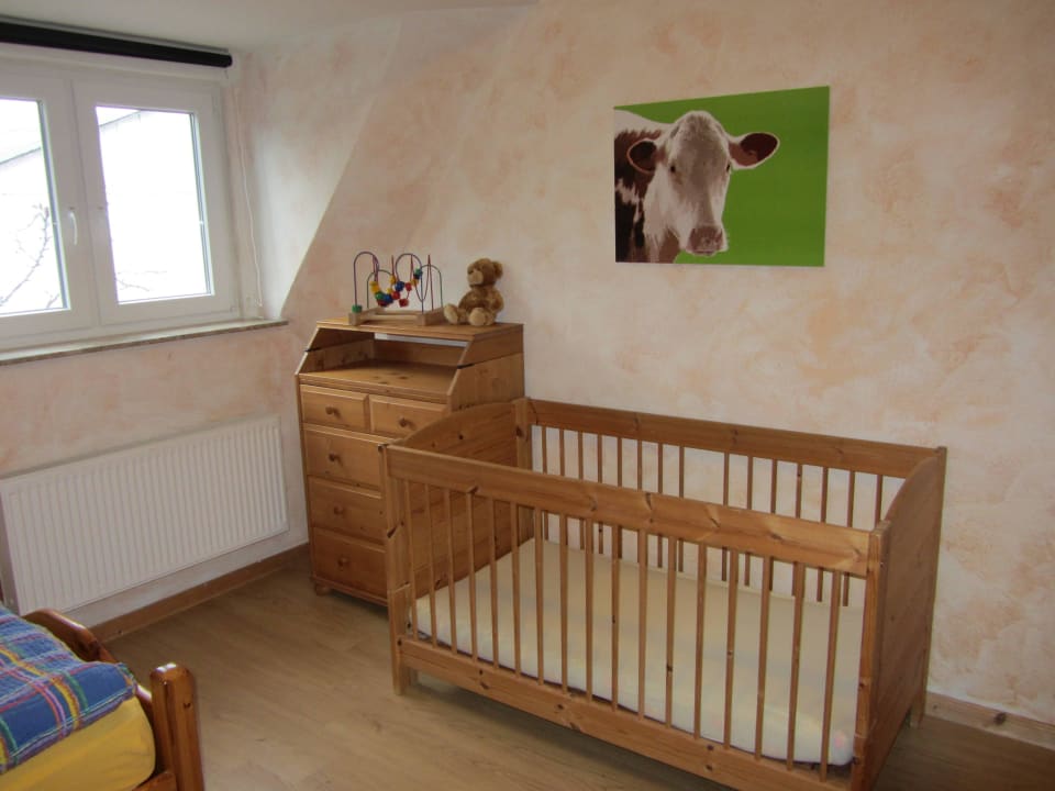 Kinderbett  Ferienhof Mittenmang