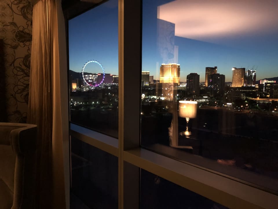Ausblick Virgin Hotels Las Vegas, Curio Collection by Hilton