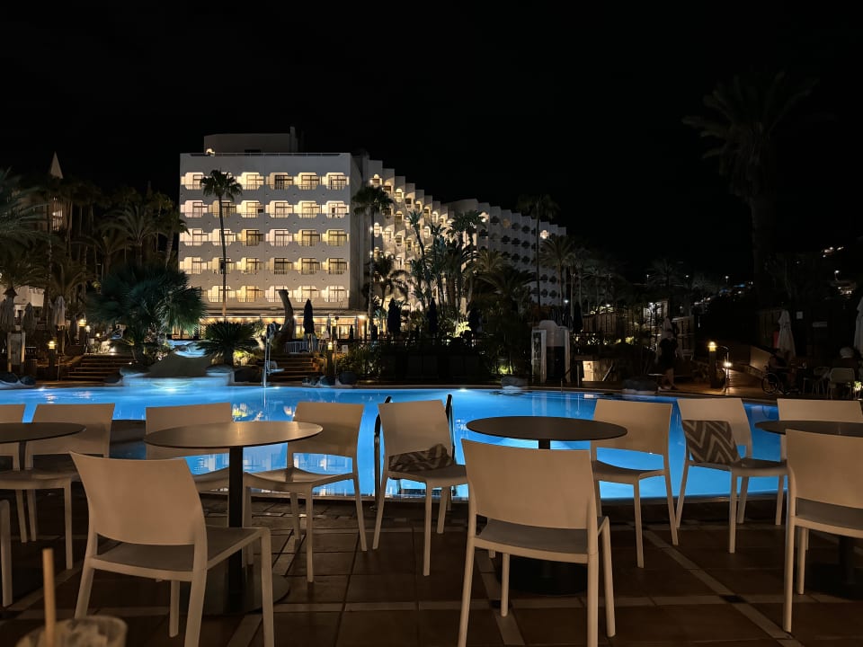 Pool Corallium Beach by Lopesan Hotels - Adults only