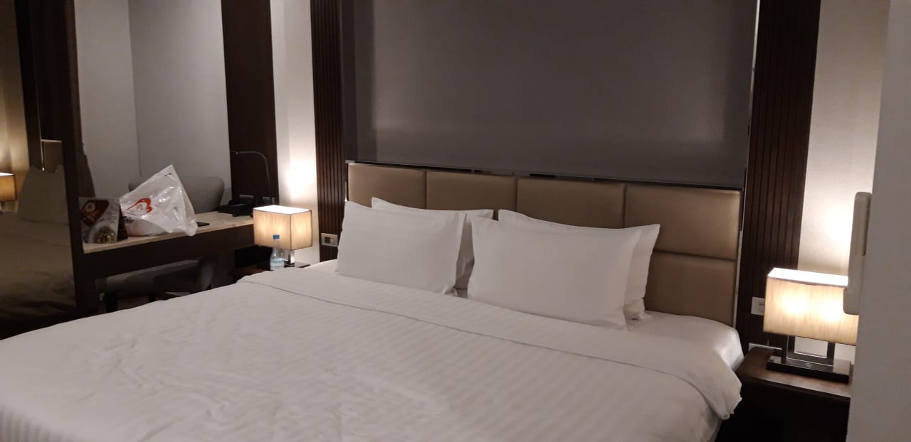 Zimmer SureStay Plus Hotel by Best Western Sukhumvit 2
