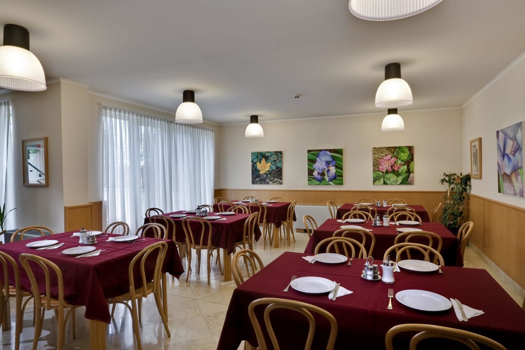 Frühstück Jagello Business Hotel