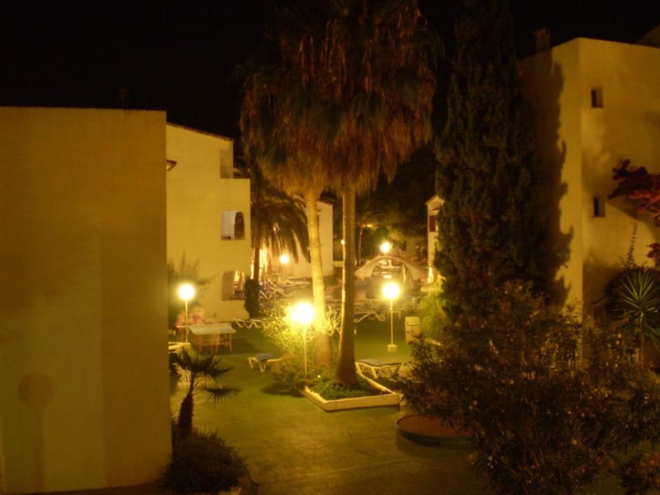 Ansicht auf die Anlage bei nacht HSM Club Torre Blanca