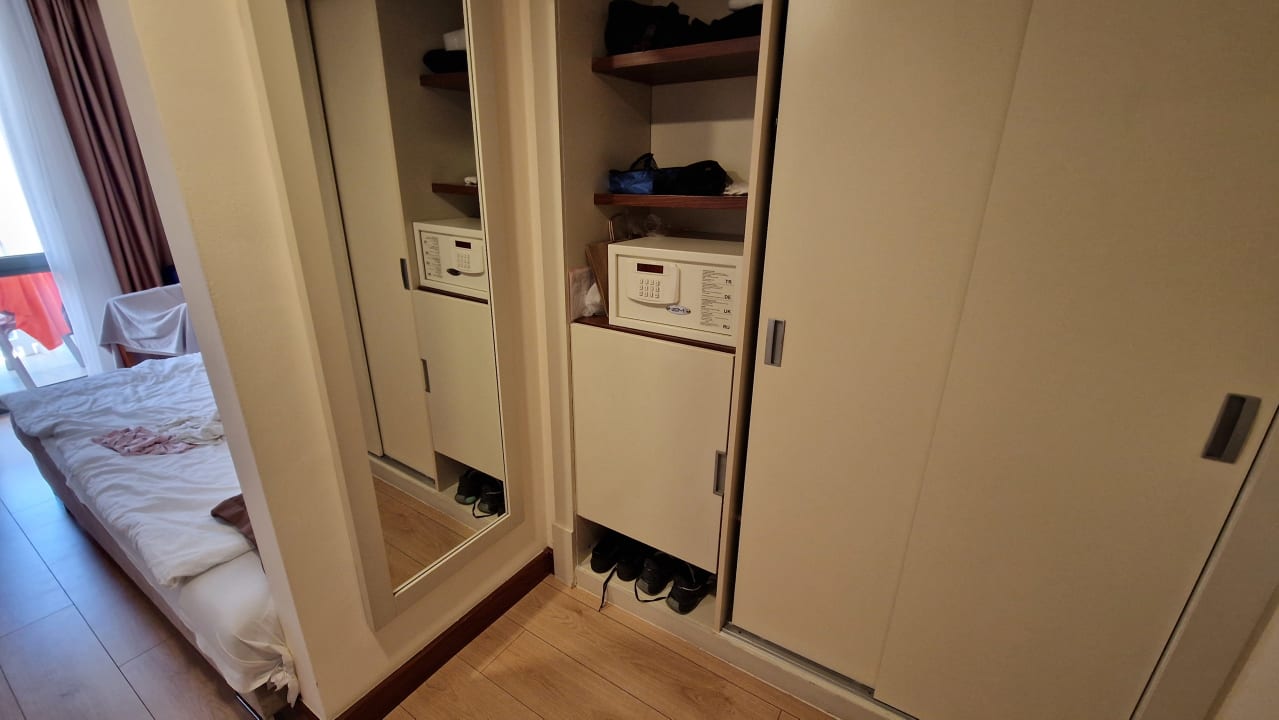 Zimmer Side Star Beach